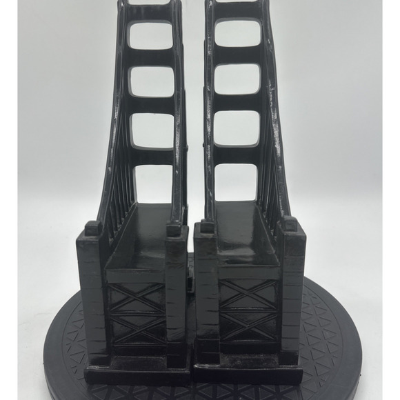 Golden Gate Bridge Hard Plastic Bookends - Picture 5 of 7